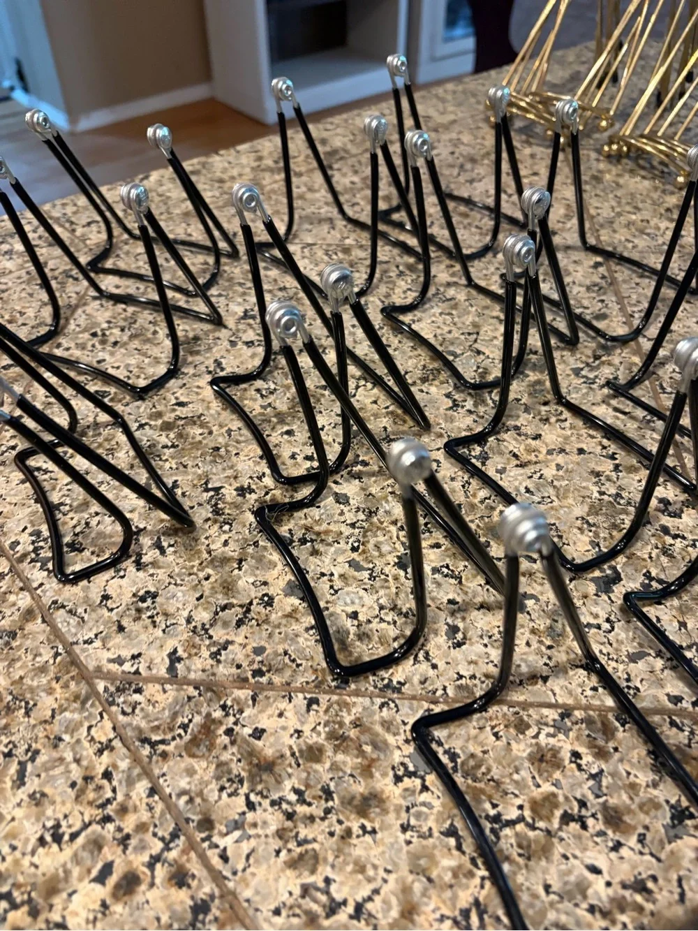 Gibson Holders Adjustable Black Wire Easel Holders 3.5 x 3.5 17 Easels total